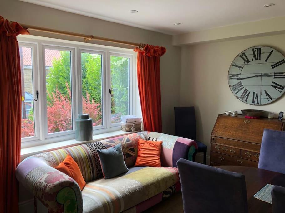 St Anthony'S, Bright Perkily Decorated 3 Bedroom House Ampleforth 외부 사진
