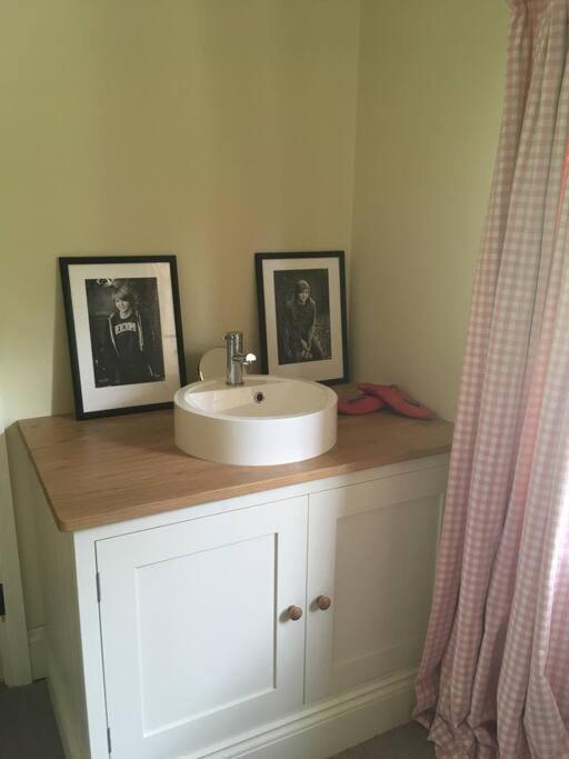 St Anthony'S, Bright Perkily Decorated 3 Bedroom House Ampleforth 외부 사진