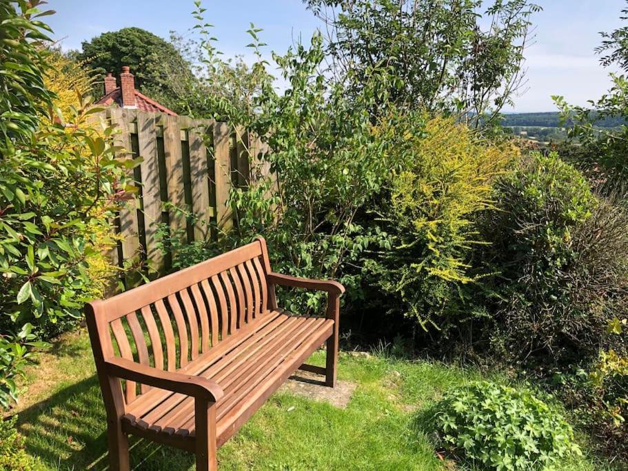 St Anthony'S, Bright Perkily Decorated 3 Bedroom House Ampleforth 외부 사진